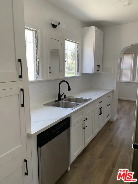 1937 W 80th Street, Los Angeles, California 90047 home-pic-7